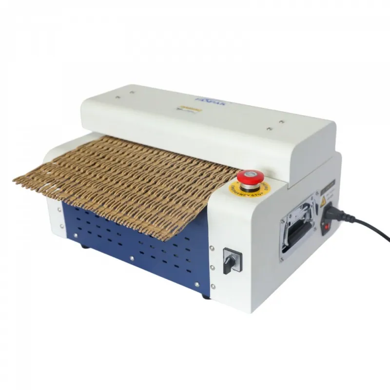 Máy cắt bìa carton tạo đệm lót CS425